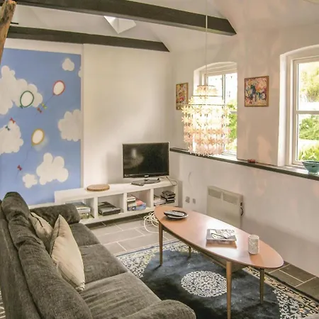 Two Bedroom Holiday In *