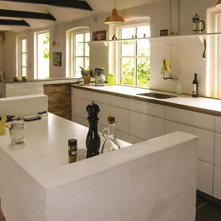 Dom wakacyjny Two Bedroom Holiday In