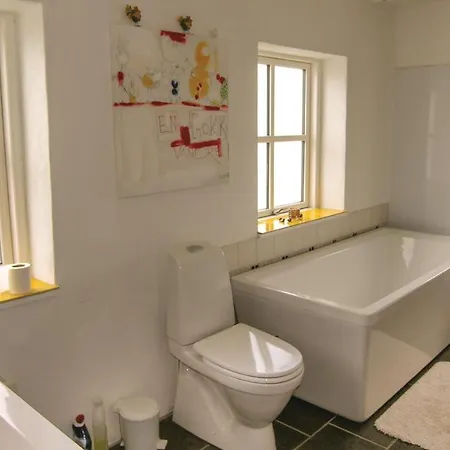 Two Bedroom Holiday In *
